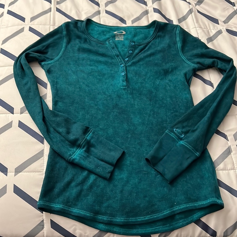 Oackley long sleeve size XS